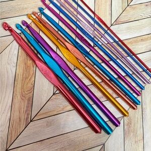 Colorful Aluminum Crochet Hooks Set